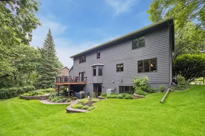 8290 W Lake Court, Chanhassen, MN 55317 - Photo 31