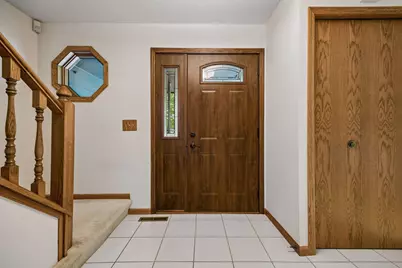 8290 W Lake Court, Chanhassen, MN 55317 - Photo 23