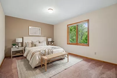8290 W Lake Court, Chanhassen, MN 55317 - Photo 21