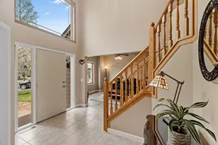 10053 Raleigh Ct, Woodbury, MN 55129 - Photo 3