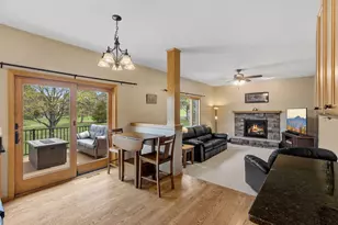 10053 Raleigh Ct, Woodbury, MN 55129 - Photo 9