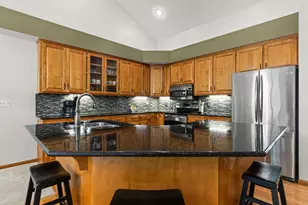 112021 Hidden Creek Pl, Chaska, MN 55318 - Photo 7