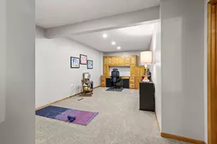 112021 Hidden Creek Pl, Chaska, MN 55318 - Photo 41
