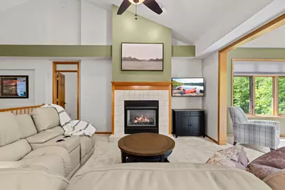 112021 Hidden Creek Place, Chaska, MN 55318 - Photo 13