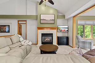 112021 Hidden Creek Pl, Chaska, MN 55318 - Photo 13