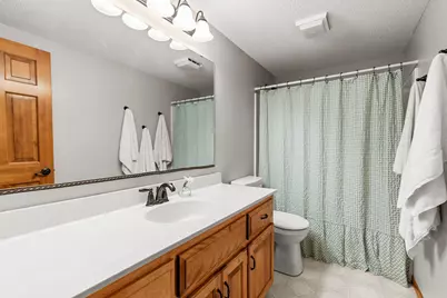 112021 Hidden Creek Place, Chaska, MN 55318 - Photo 37