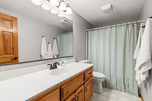 112021 Hidden Creek Pl, Chaska, MN 55318 - Photo 39