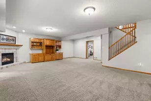 112021 Hidden Creek Pl, Chaska, MN 55318 - Photo 35
