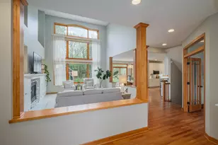 9086 Wildwood Cir, Shakopee, MN 55379 - Photo 9