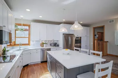 9086 Wildwood Circle, Shakopee, MN 55379 - Photo 25