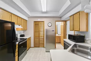 526 Lovell Ave, Roseville, MN 55113 - Photo 11