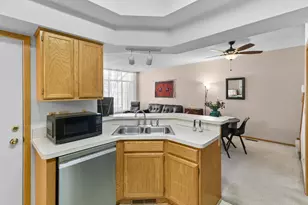 526 Lovell Ave, Roseville, MN 55113 - Photo 13