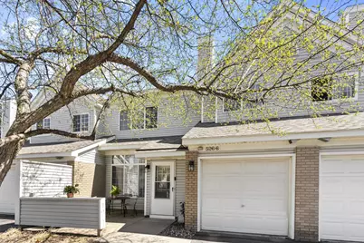 526 Lovell Avenue #6, Roseville, MN 55113 - Photo 1