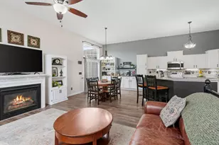 15685 Chestnut Way, Rosemount, MN 55068 - Photo 5