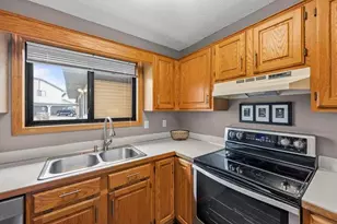 5405 Orleans Ln N, Plymouth, MN 55442 - Photo 17