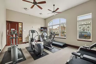 301 Clifton Ave, Minneapolis, MN 55403 - Photo 25