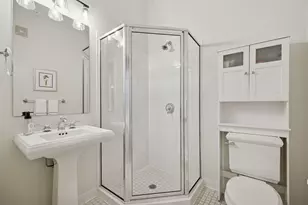 301 Clifton Ave, Minneapolis, MN 55403 - Photo 21