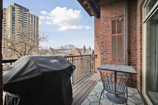 301 Clifton Ave, Minneapolis, MN 55403 - Photo 23