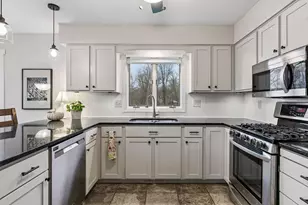 373 Krattley Ln, Hudson, WI 54016 - Photo 7