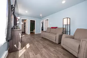 208 Minnesota Ave, Detroit Lakes, MN 56501 - Photo 5