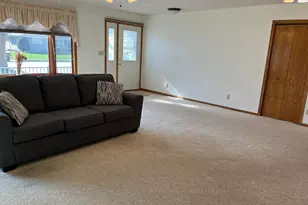 1225 6th Ave N, Windom, MN 56101 - Photo 9