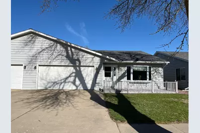 1225 6th Avenue N, Windom, MN 56101 - Photo 1