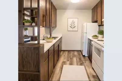 301 W Bert Street #13, Lake Crystal, MN 56055 - Photo 3