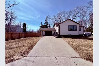 121 5th Avenue NW, Baudette, MN 56623 - Photo 5