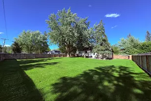121 5th Ave NW, Baudette, MN 56623 - Photo 35