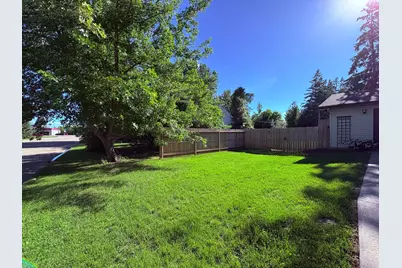 121 5th Avenue NW, Baudette, MN 56623 - Photo 31