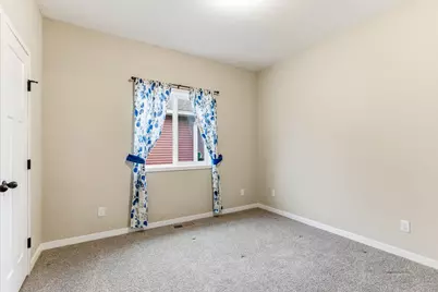 1592 Elm Street S, Cambridge, MN 55008 - Photo 15
