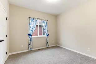 1592 Elm St S, Cambridge, MN 55008 - Photo 15