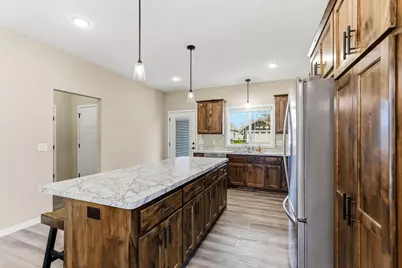 1592 Elm Street S, Cambridge, MN 55008 - Photo 11