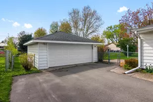 8308 Dupont Ave S, Bloomington, MN 55420 - Photo 45