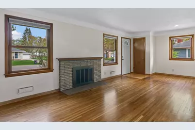 8308 Dupont Avenue S, Bloomington, MN 55420 - Photo 5