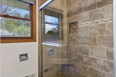 8308 Dupont Avenue S, Bloomington, MN 55420 - Photo 23