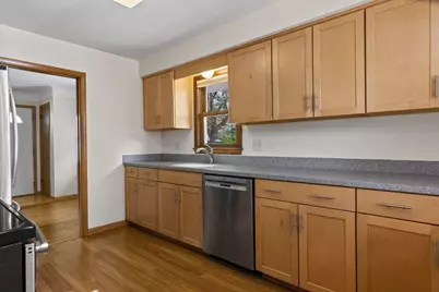 8308 Dupont Avenue S, Bloomington, MN 55420 - Photo 11