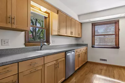 8308 Dupont Avenue S, Bloomington, MN 55420 - Photo 9