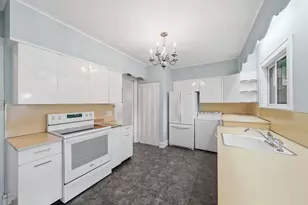 2189 St Clair Ave, Saint Paul, MN 55105 - Photo 13