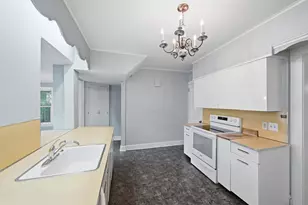 2189 St Clair Ave, Saint Paul, MN 55105 - Photo 15