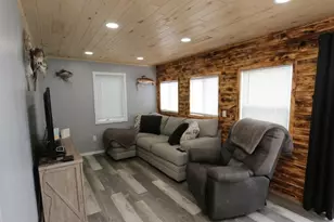 45674 Co Hwy 31, Pelican Rapids, MN 56572 - Photo 9