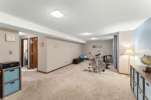 11013 Abbott Ln, Hopkins, MN 55343 - Photo 27