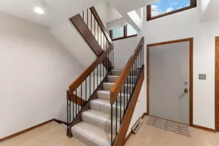 11013 Abbott Ln, Hopkins, MN 55343 - Photo 17