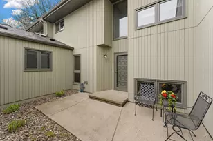 11013 Abbott Ln, Hopkins, MN 55343 - Photo 3