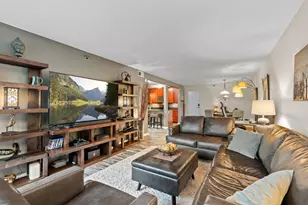52 Groveland Terrace, Minneapolis, MN 55403 - Photo 3