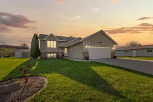 1840 Field Stone Ave SE, Owatonna, MN 55060 - Photo 39
