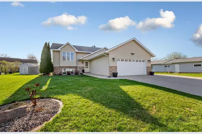 1840 Field Stone Avenue SE, Owatonna, MN 55060 - Photo 1