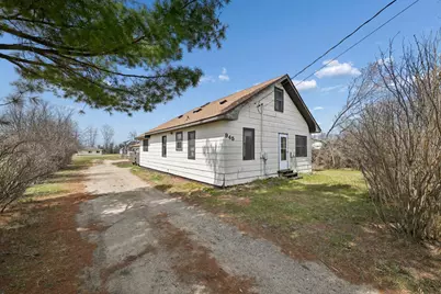 945 East Avenue NE, Bemidji, MN 56601 - Photo 1