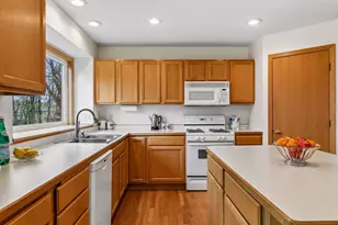 1360 Mockingbird Dr, Waconia, MN 55387 - Photo 13