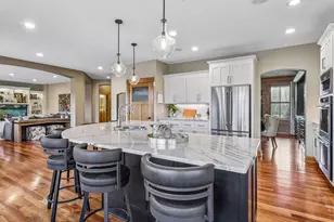 1010 Drake Ct, Independence, MN 55359 - Photo 11
